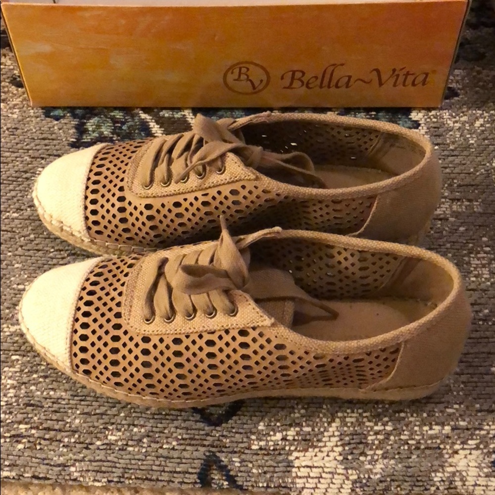 Leather upper Espadrille wedge with cutouts